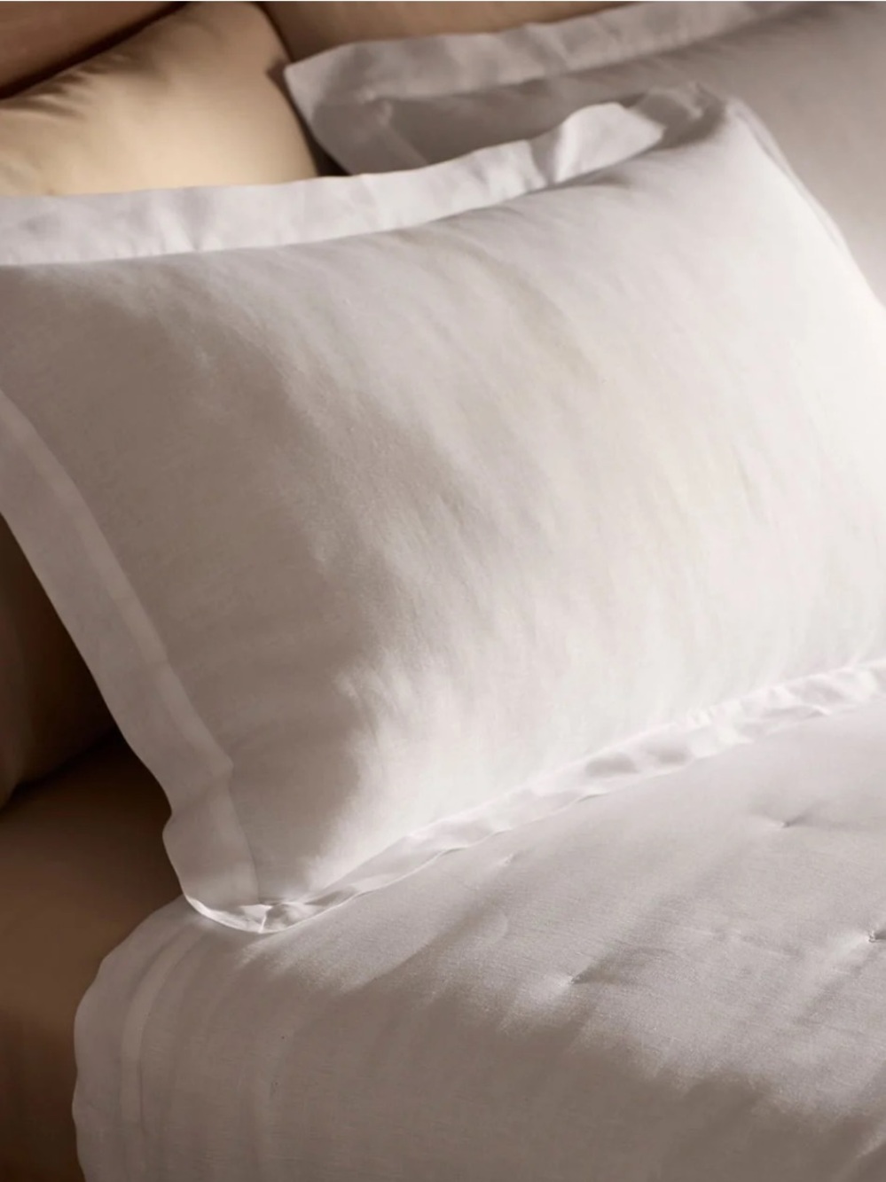 New Cozy Earth White Linen Standard Pillow Shams